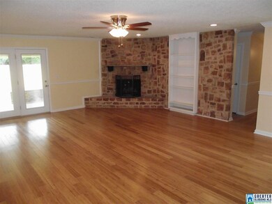 2105 Vicki Dr, Birmingham, AL 35235 - photo 3