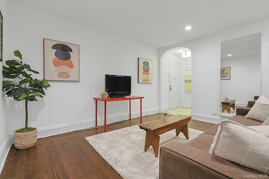 Wykagyl Garden Apartments unit 1F-8, New Rochelle, NY 10804 - photo 7