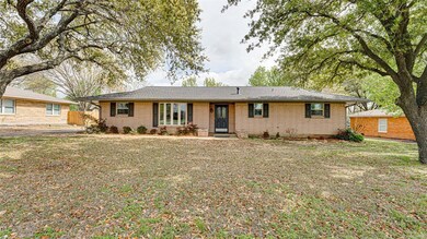 1412 Country Club Rd, Ennis, TX 75119 - photo 3