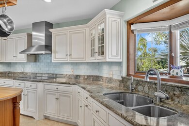 258-W-Seaview-Circle-kitchen-3