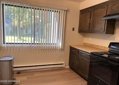 211 Covered Bridge Blvd unit B, Manalapan, NJ 07726 - photo 4