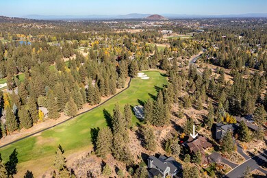 61534 Hosmer Lake Dr, Bend, OR 97702 - photo 2