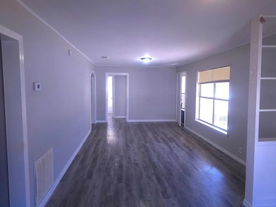 405 24th St SE, Paris, TX 75460 - photo 3