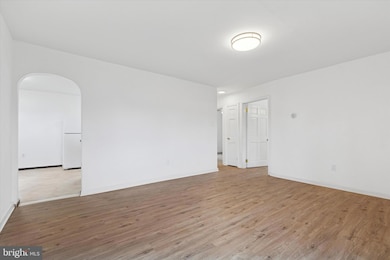 878 Warren St, Pottstown, PA 19464 - photo 5