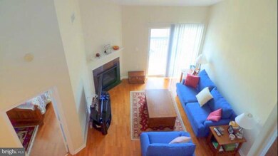 11327 Aristotle Dr unit 5-407, Fairfax, VA 22030 - photo 2