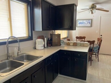 Kitchen/Dining