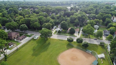 404 N Vine St, Fergus Falls, MN 56537 - photo 5