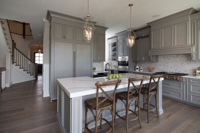 129 Joanne Way, Elmhurst, IL 60126 - photo 2