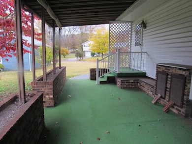 157 E Thistle Ct, New Martinsville, WV 26155 - photo 7