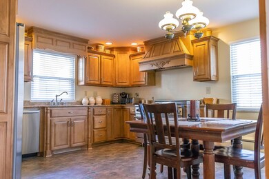 Eat In Kitchen