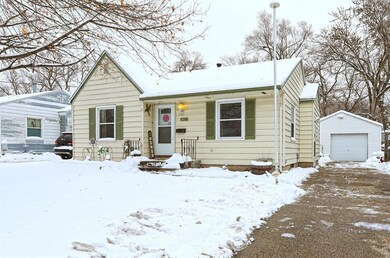 4017 14th St, Des Moines, IA 50313 - photo 4