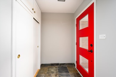 180 S Linden Ave unit 1A, Elmhurst, IL 60126 - photo 4