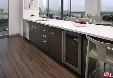 3033 Wilshire Blvd unit 1113, Los Angeles, CA 90010 - photo 7