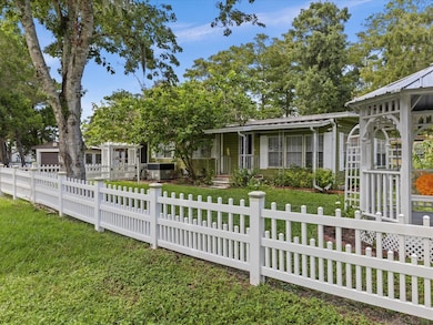 5469 Darlene St, Weeki Wachee, FL 34607 - photo 4