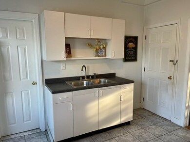 14 Piper St unit 2, Quincy, MA 02169 - photo 4