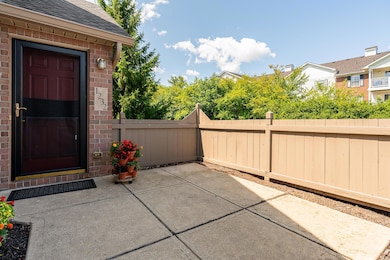1232 Amberlea Dr W-9