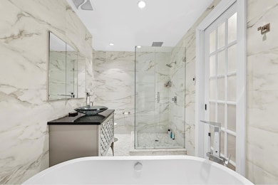 165 E 71st St, New York, NY 10021 - photo 7