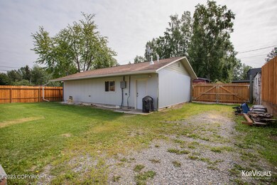3442 W 83rd-37
