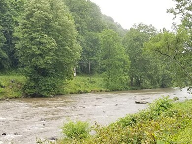 182 Willow Creek Rd, Burnsville, NC 28714 - photo 2