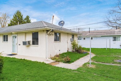 1965 Vaughn St unit C