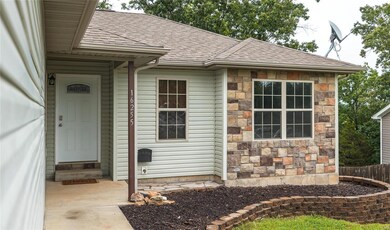 16255 Hailey Ln, Saint Robert, MO 65584 - photo 3