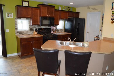 3aaaa_845 Cobblestone Way-59