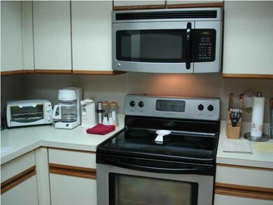 Gleneagles Green Kitchen view.2