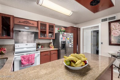 917 N Nina Dr, Mesa, AZ 85201 - photo 7