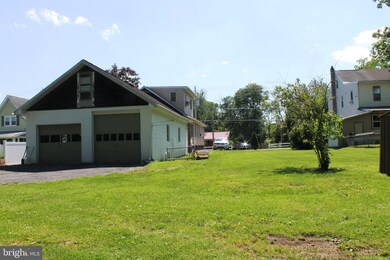 124 Lincoln Ave, Orwigsburg, PA 17961 - photo 7