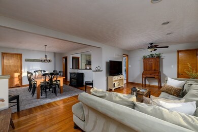 95 Saint Nicholas Ave, Worcester, MA 01606 - photo 4