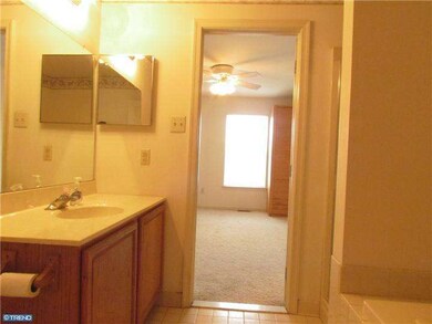 184 Strawberry Ln, Perkasie, PA 18944 - photo 6