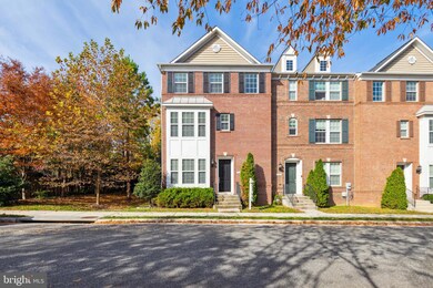 2083 Hunting Creek Ct, Alexandria, VA 22303 - photo 2