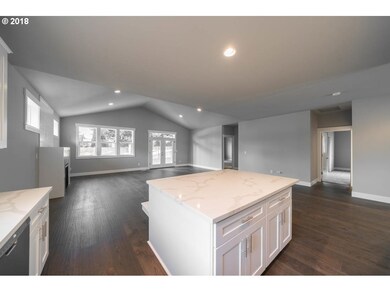 980 SW 14th Cir, Troutdale, OR 97060 - photo 7