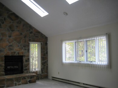 241 Lookout Dr, Albrightsville, PA 18210 - photo 4