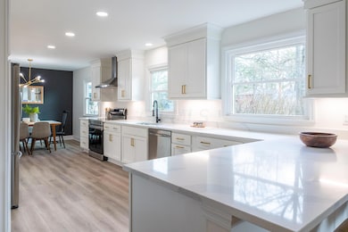 5877 Rock Hill Rd, Columbus, OH 43213 - photo 7