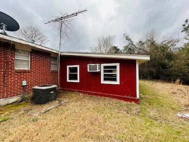 358 Holmes Rd, Jayess, MS 39641 - photo 5