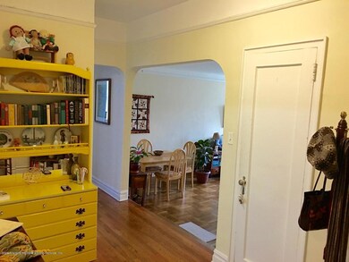 200 Hart Blvd unit 5C, Staten Island, NY 10301 - photo 4