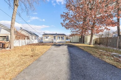 24 Sears Island Dr, Worcester, MA 01606 - photo 4