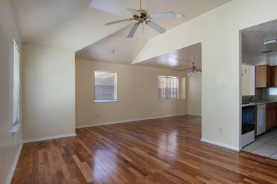 1259 Lovett St unit 1259, Tomball, TX 77375 - photo 4