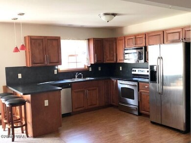 217 Chipmunk Rd, Bushkill, PA 18324 - photo 6