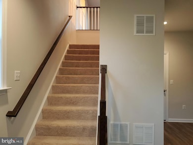 304 Faversham Place, Frederick, MD 21701 - photo 5