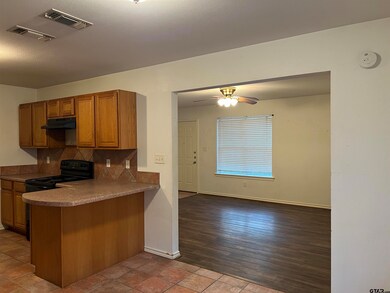 912A Sycamore St, Mineola, TX 75773 - photo 7