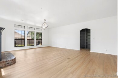 4204 W Freeport St, Broken Arrow, OK 74012 - photo 4