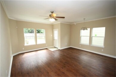 8006 Dyer St, Houston, TX 77088 - photo 5