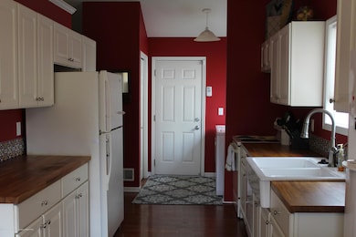 Kitchen dinning area view