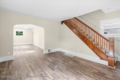 917 W Shiawassee St, Lansing, MI 48915 - photo 5