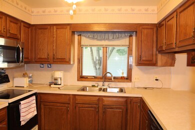 2159 Ter van Dr NE unit 51, Grand Rapids, MI 49505 - photo 4