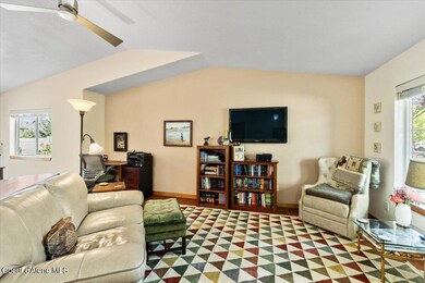 07-Living Room