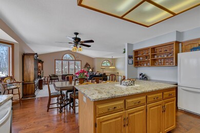 1892 E Highview Dr, Sauk Rapids, MN 56379 - photo 5