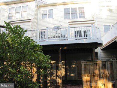 25281 Nesting Square, Chantilly, VA 20152 - photo 3